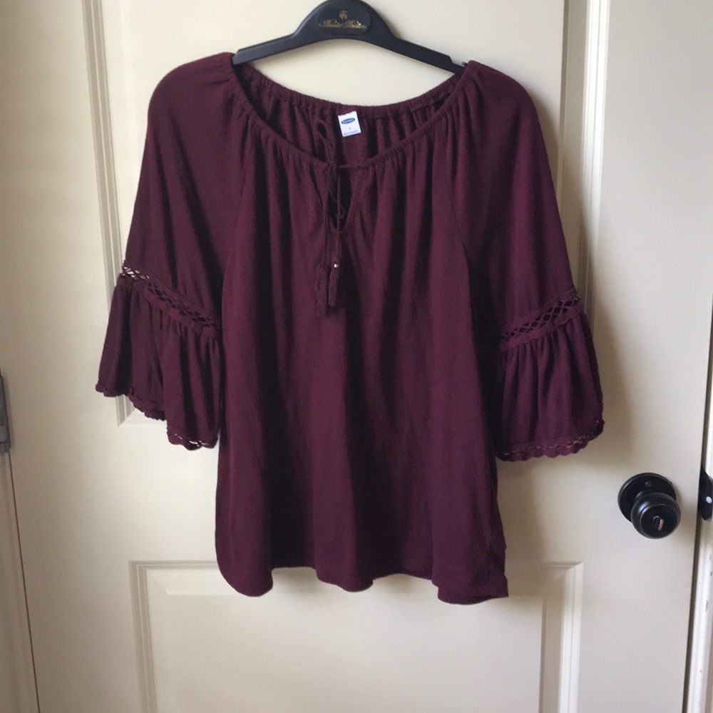 Maroon Old Navy bell sleeve tassel top